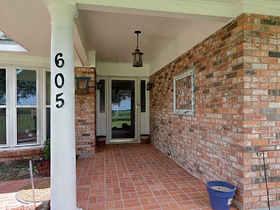 4th image of 605 Resweber St