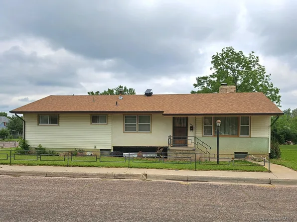 1256 Water St, Wheatland, WY 82201