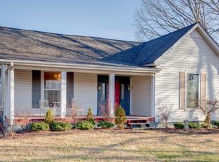 150 Contrary Rd, Burns, TN 37029