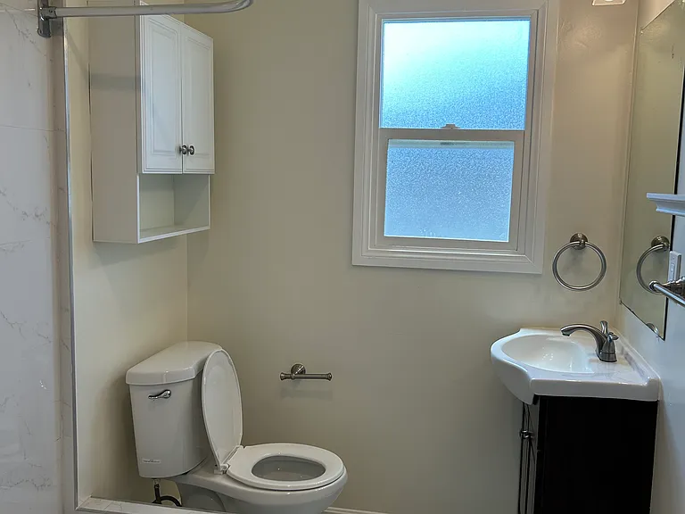 3445 Carmona Ave — Photo 4