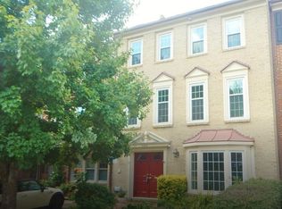 2304 S Rolfe St, Arlington, VA 22202