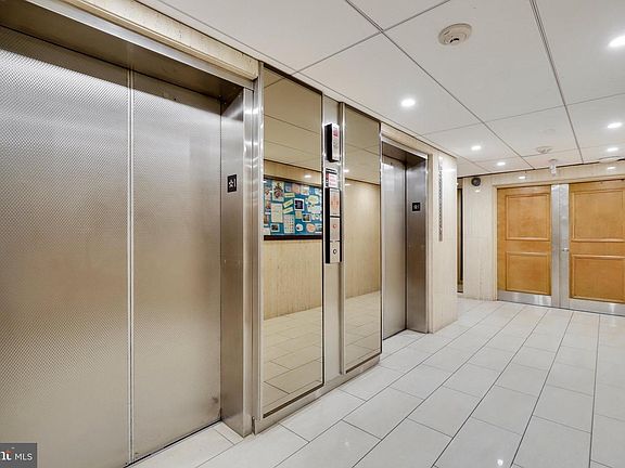 5th image of 6101 Edsall Rd APT 211