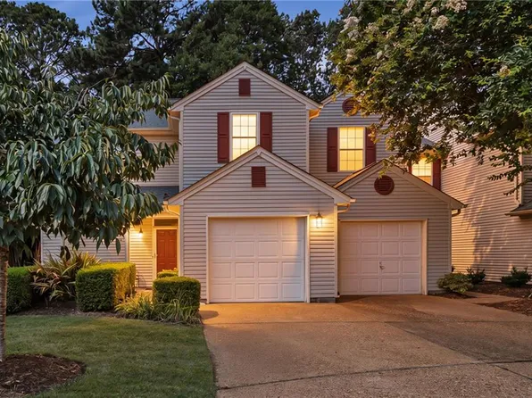 1273 Lake Dr, Newport News, VA 23602
