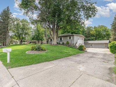 7286 Prairie View Dr, Eden Prairie, MN, 55346