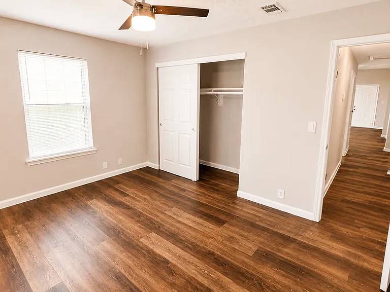 9 Carol Ct #B — Photo 11