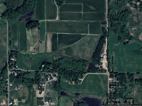 22347 Monroe St NW, Elk River, MN 55330