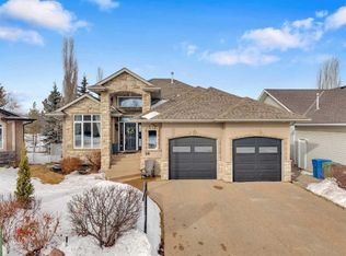 30 S Law Close, Red Deer, AB T4R 3K2