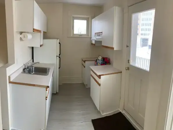 155 Frederick St #1A, Kitchener, ON N2H 2M6