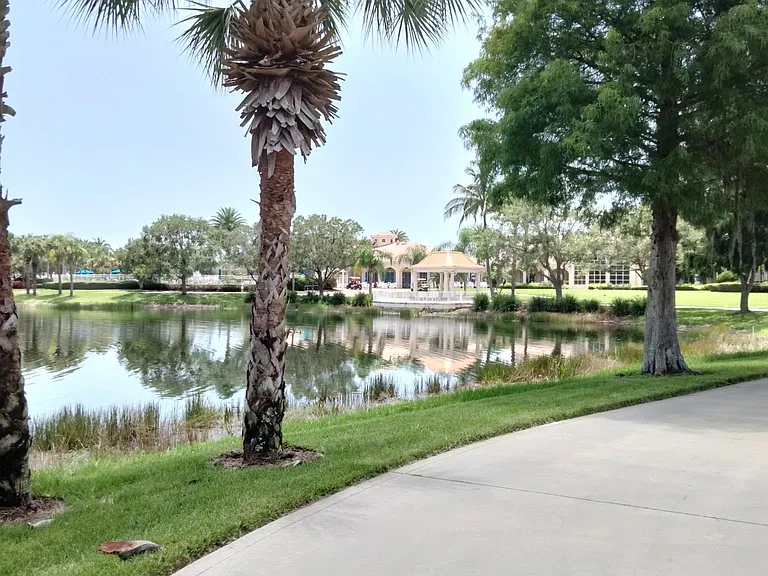 7615 Camminare Dr — Photo 19