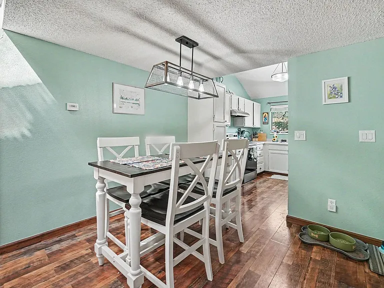 416 Wright St #304 — Photo 5