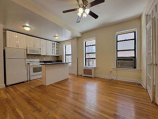 1st image of 217 E 82nd St #4X