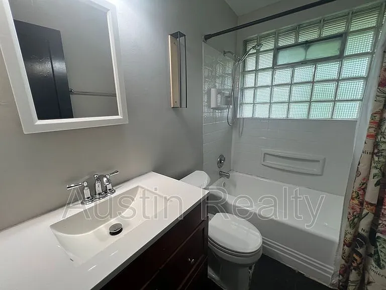 8713 Maryknoll Ave — Photo 8