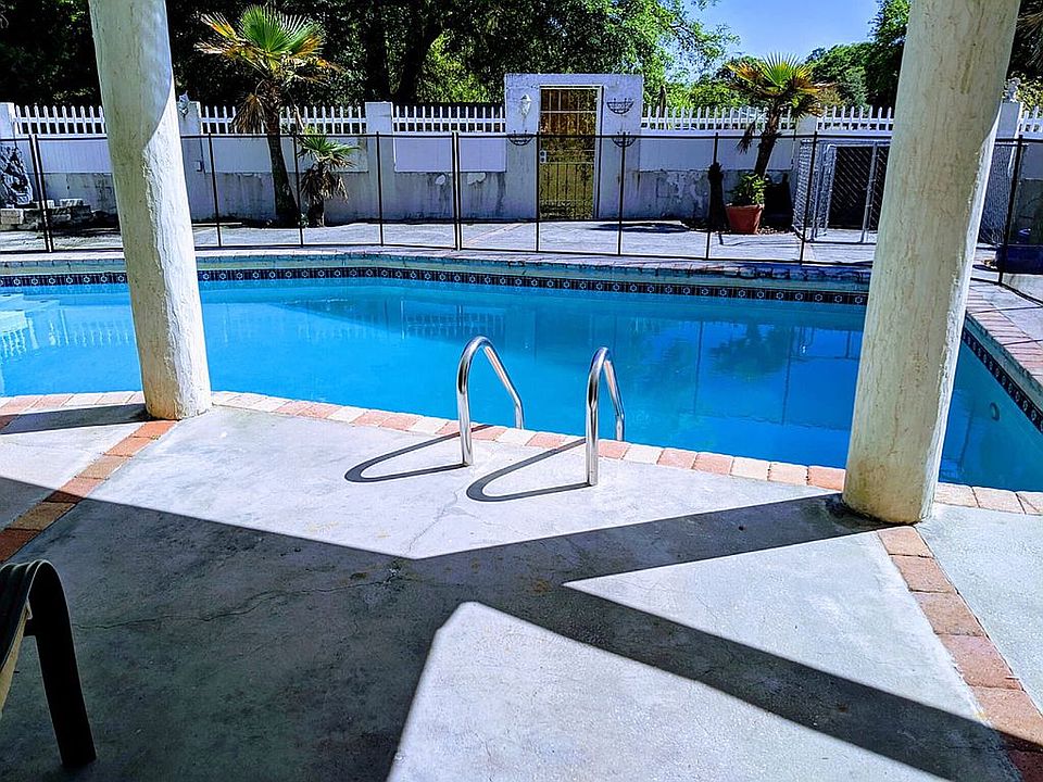 Pool Home 