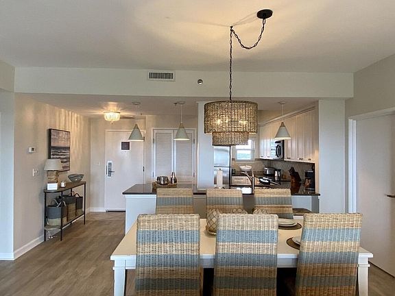 5th image of 515 Topsl Beach Blvd APT 906