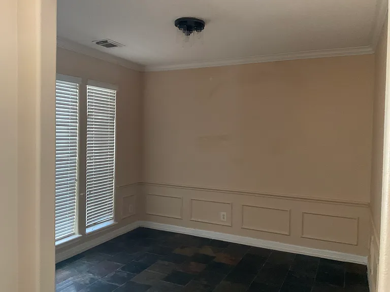 10610 Mills Way — Photo 15