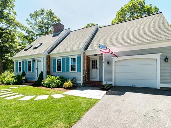 12 Helmsman Dr, Yarmouth Port, MA 02675