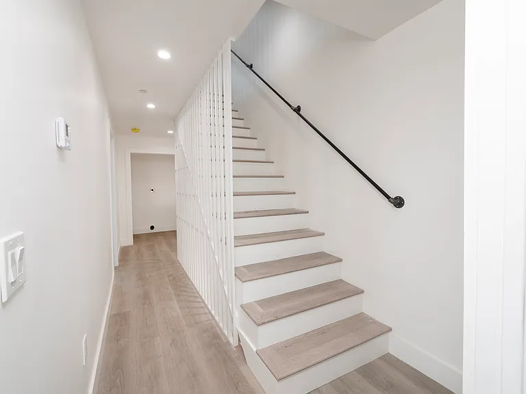1571 Ricardo St #1 — Photo 23