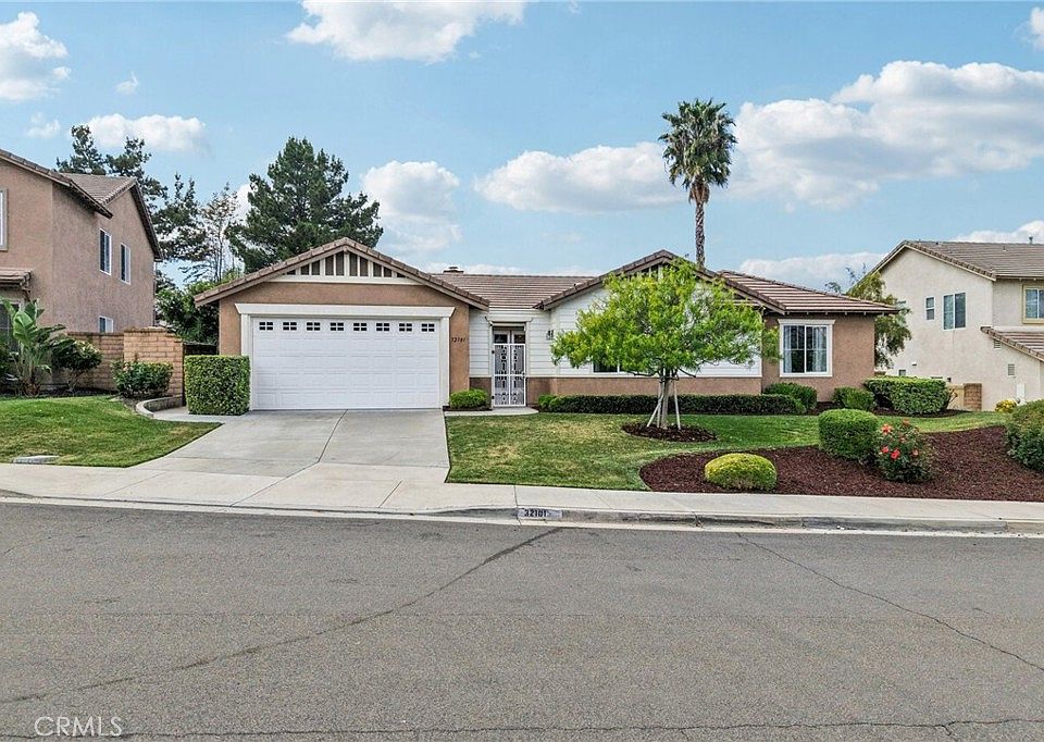 1st image of 32101 Daisy Dr