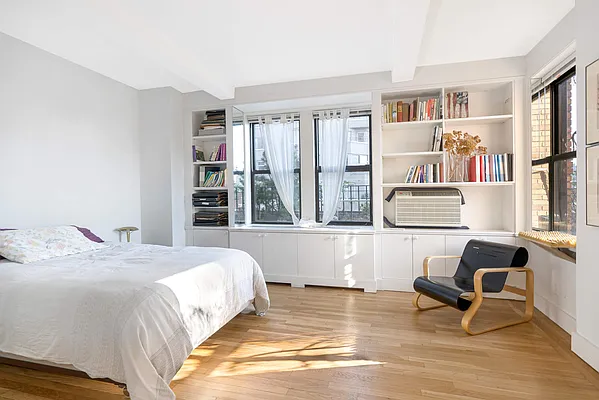 Sold by Compass | media 8