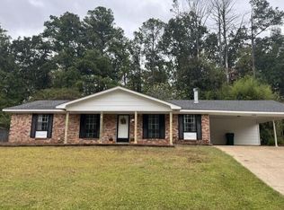 2458 Barnes Crossing Rd, Saltillo, MS 38866