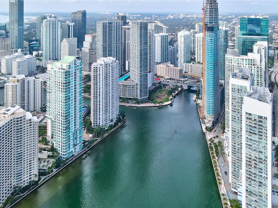 1st image of 475 Brickell Ave #25