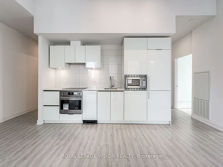 121 Saint Patrick St #1121 — Photo 11