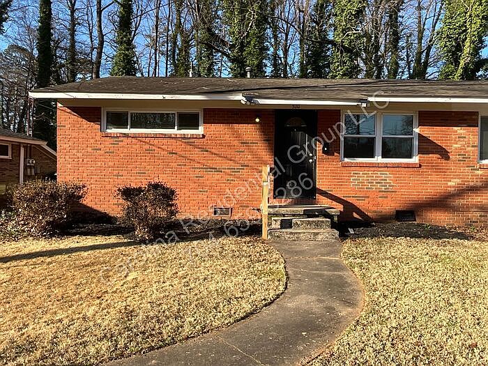 1st image of 520 Blendwood Dr