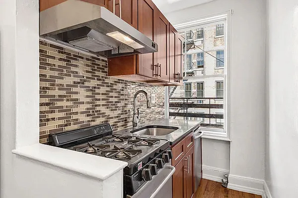 Rented by REAL New York | media 6