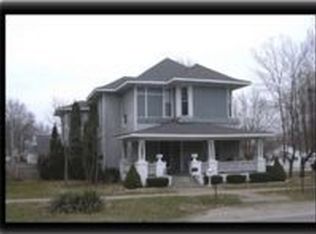 402 N Rubey St, Macon, MO 63552