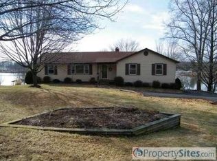 250 Deer Creek Dr, Moneta, VA 24121