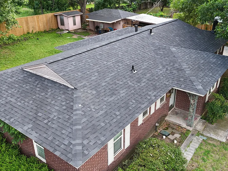 1110 W Sanford St — Photo 7