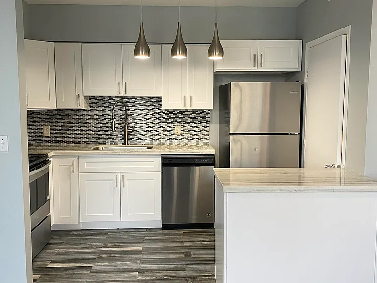 1330 West Ave #403 — Photo 5