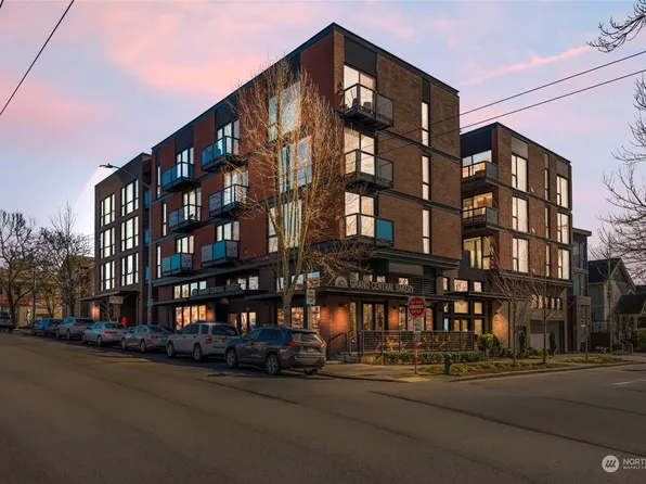 1601 N 45th Street #301, Seattle, WA 98103