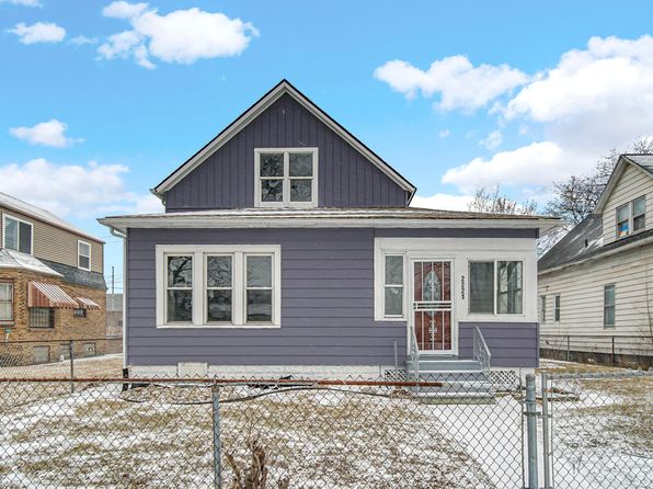 2221 W 10th Pl, Gary, IN 46404