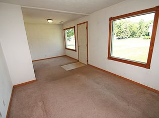 107 W School St, Sharon, WI 53585