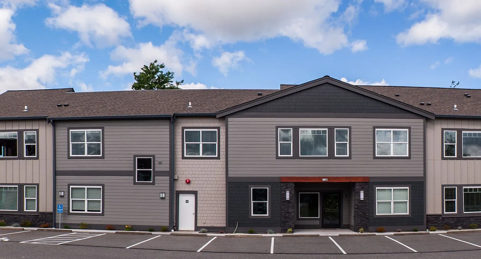 Amazing 1 bedroom 1 bath Apartment Home in Lynden — Photo 1