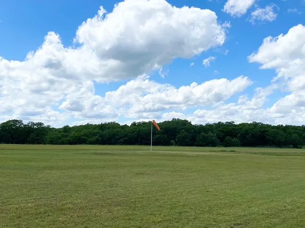 106 Hondo Dr, Nocona, TX 76255