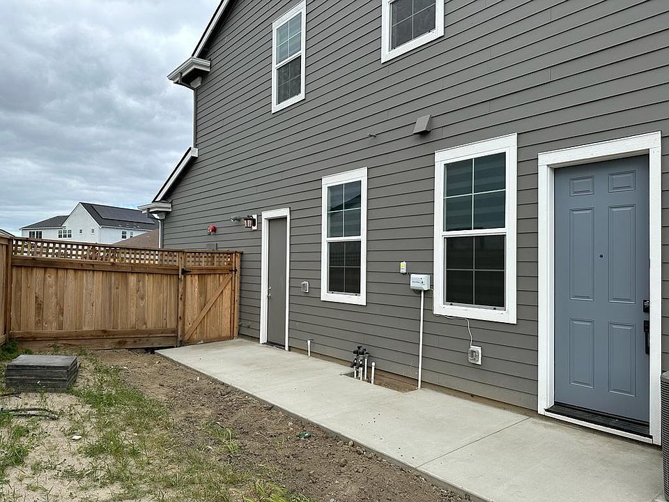 1st image of 2866 Bassett Ct