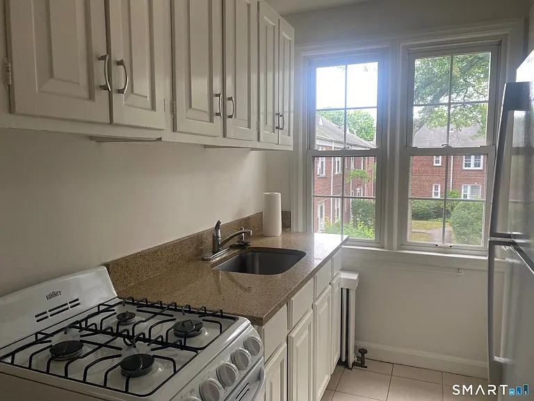 2475 Summer St #1N — Photo 6