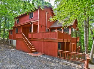 123 Bishop Ct, Bushkill, PA 18324