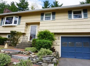 103 Conant Rd, Nashua, NH 03062