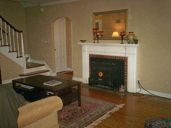 3rd image of 7521 Baltimore Ave