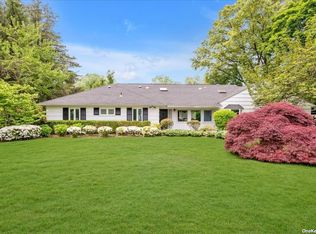 18 Pine Tree Dr, Kings Pt, NY 11024