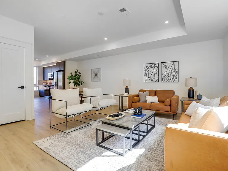 5053 Cody St #F — Photo 14