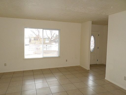 3rd image of 5317 Calle Serena NW