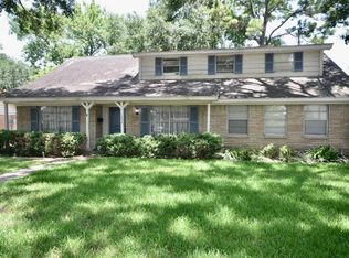 7806 Twin Hills Dr, Houston, TX 77071