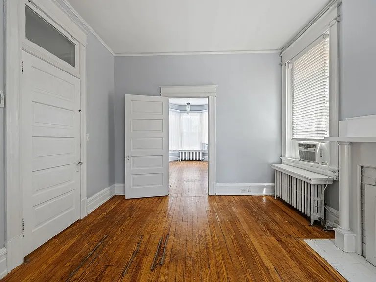 2713 W Grace St — Photo 14