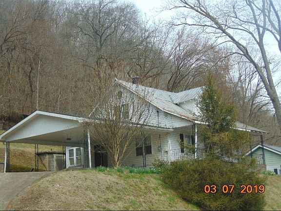 2nd image of 3139 S Lake Dr