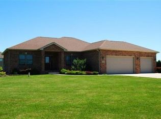 103 Matt Rdg, Valparaiso, IN 46383