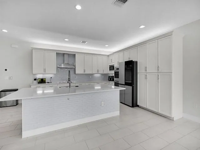 9712 Celtic Sea Ln — Photo 4